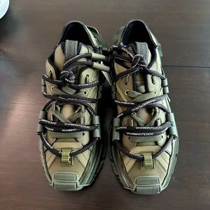 BRAND NEW Dolce Gabbana military green sneakers EU 43